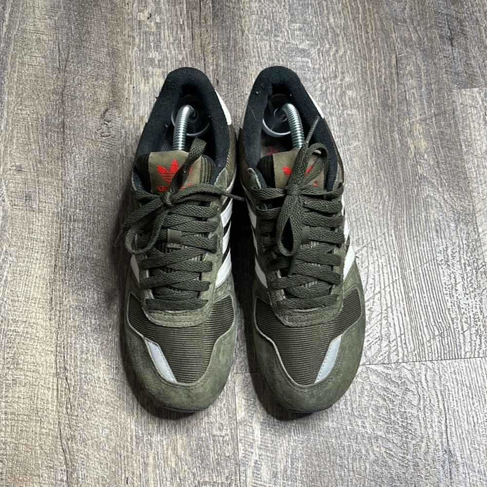 Adidas - Picture 4 of 7